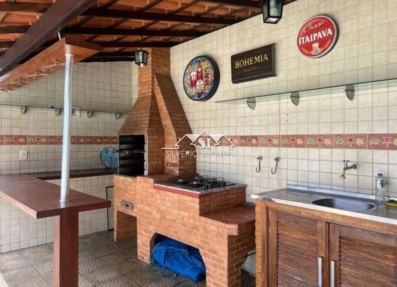 Casa à venda com 3 quartos, 340m² - Foto 6