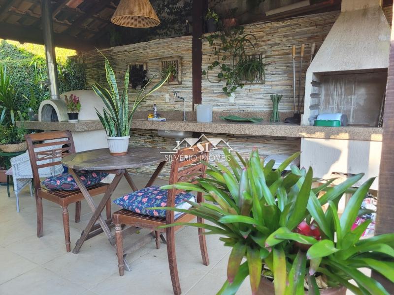 Casa à venda com 2 quartos, 140m² - Foto 10