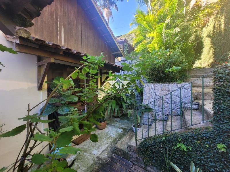 Casa à venda com 2 quartos, 140m² - Foto 6