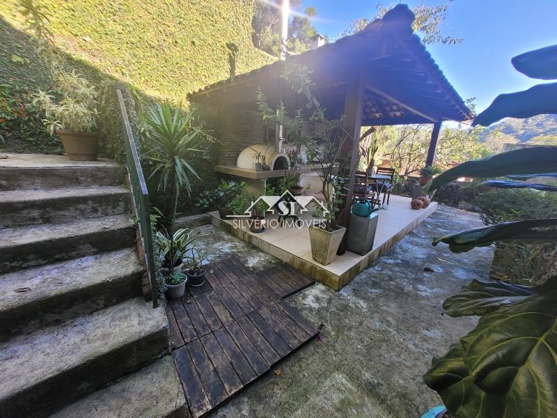 Casa à venda com 2 quartos, 140m² - Foto 8