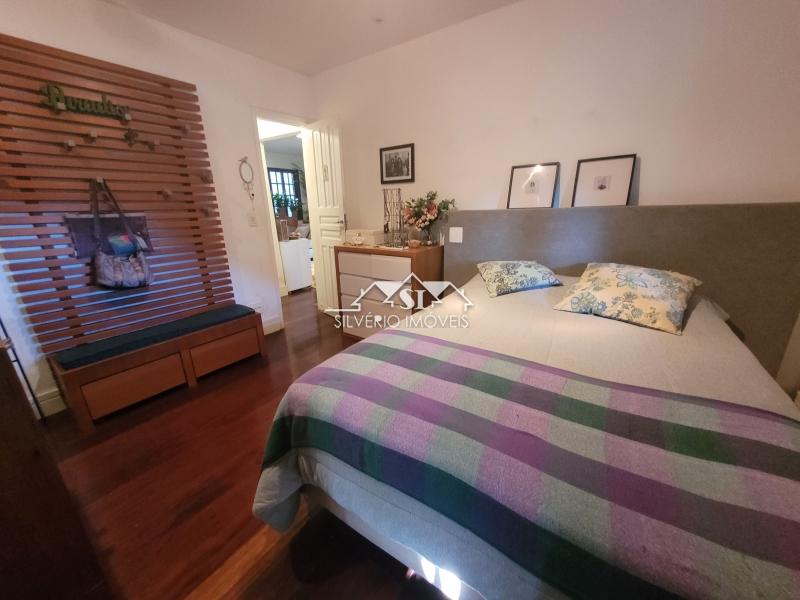 Casa à venda com 2 quartos, 140m² - Foto 25