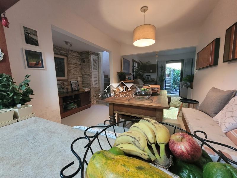 Casa à venda com 2 quartos, 140m² - Foto 32