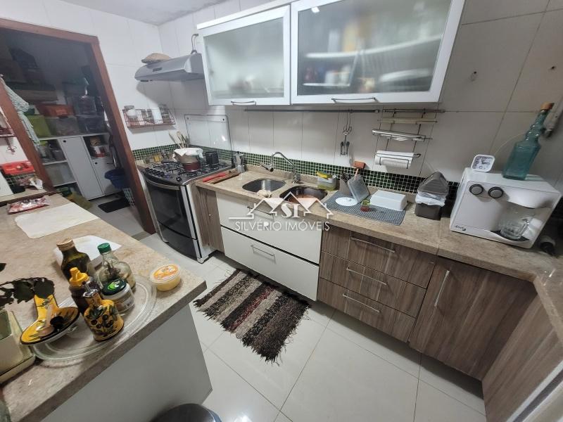 Casa à venda com 2 quartos, 140m² - Foto 36