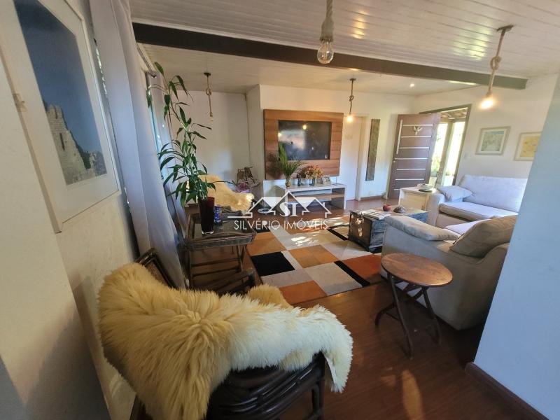 Casa à venda com 2 quartos, 140m² - Foto 21
