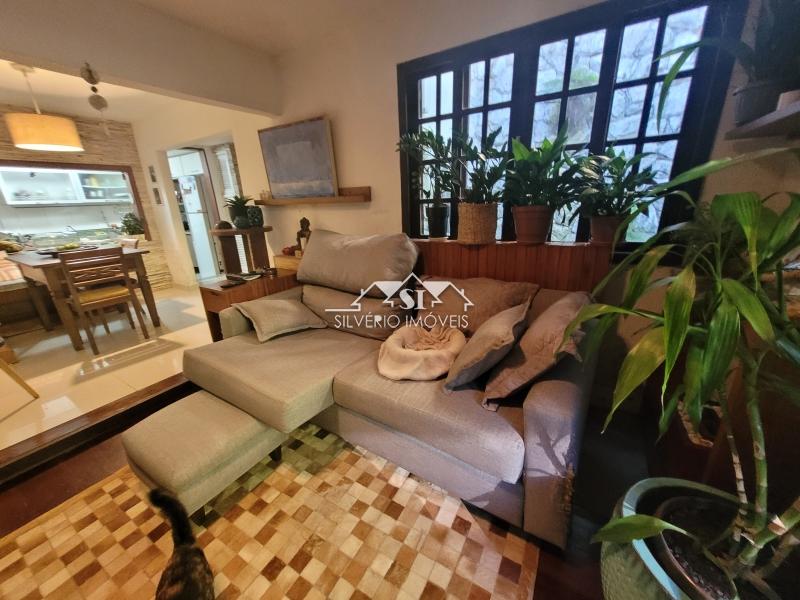 Casa à venda com 2 quartos, 140m² - Foto 3