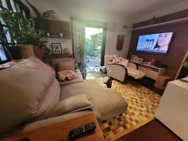 Casa à venda com 2 quartos, 140m² - Foto 16