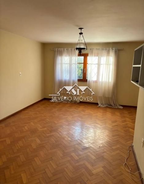 Casa à venda com 3 quartos, 300m² - Foto 8