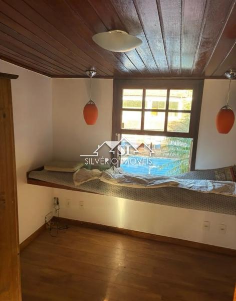 Casa à venda com 3 quartos, 300m² - Foto 12