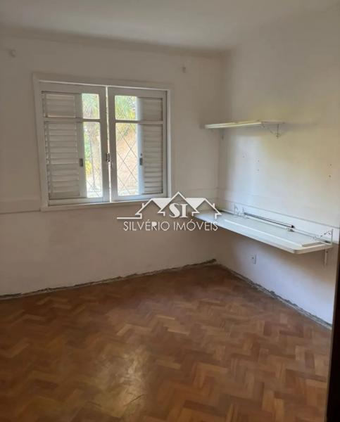 Casa à venda com 3 quartos, 300m² - Foto 17