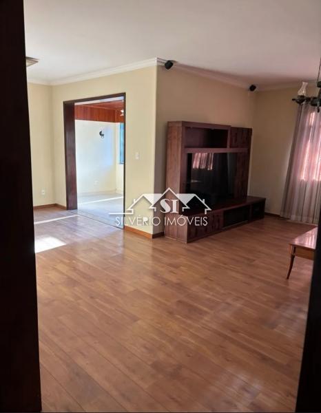 Casa à venda com 3 quartos, 300m² - Foto 7