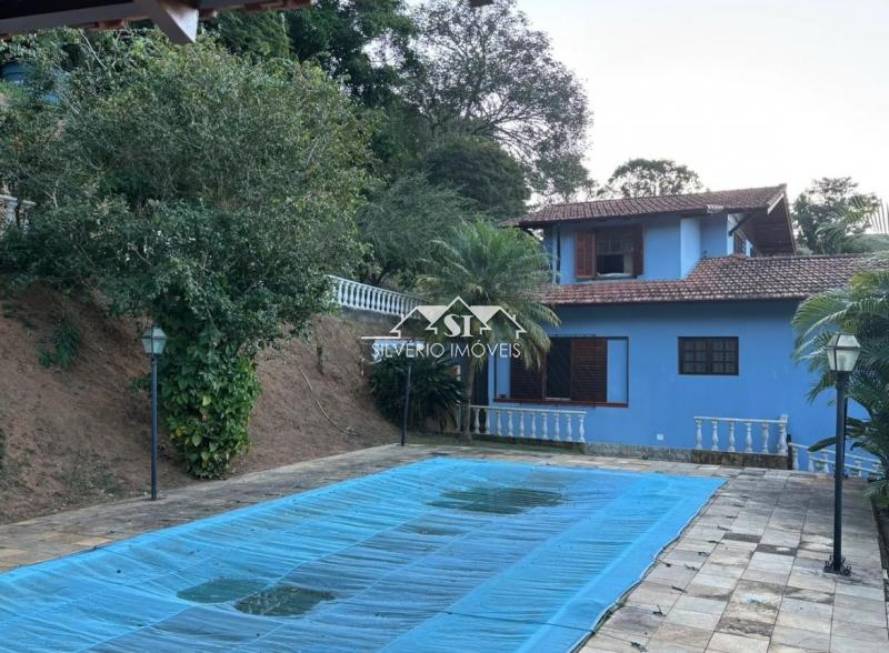 Casa à venda com 3 quartos, 300m² - Foto 5