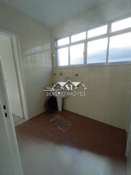 Apartamento para alugar com 2 quartos, 129m² - Foto 11