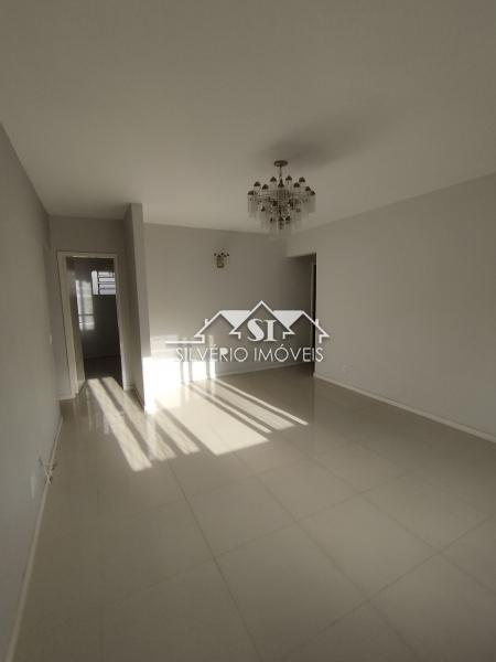 Apartamento para alugar com 2 quartos, 129m² - Foto 2