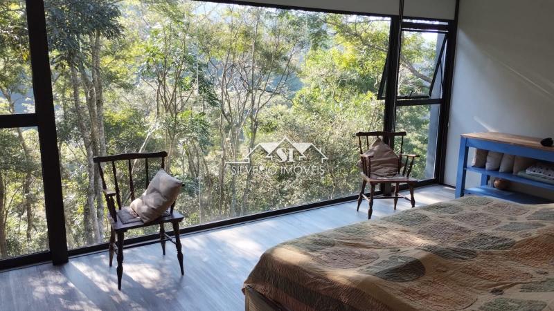 Casa à venda com 4 quartos, 600m² - Foto 9