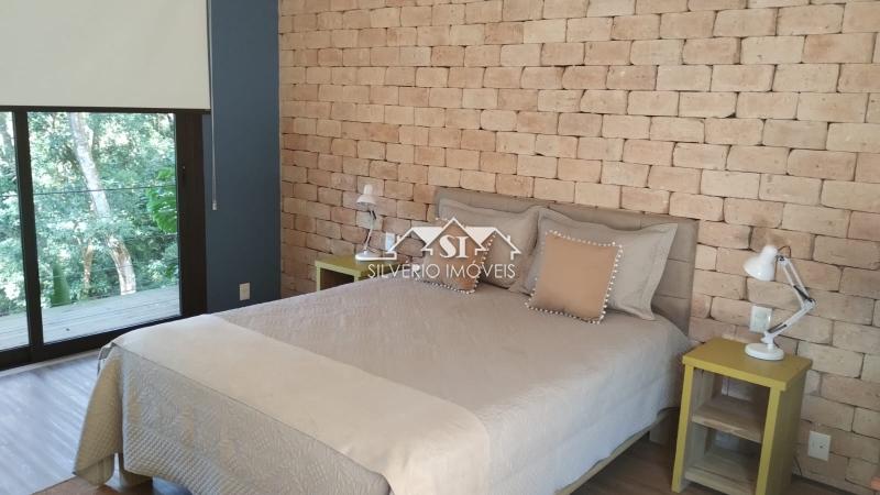 Casa à venda com 4 quartos, 600m² - Foto 27