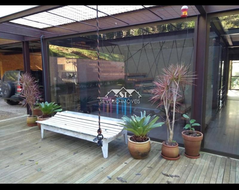 Casa à venda com 4 quartos, 600m² - Foto 11