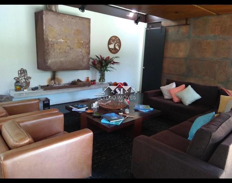 Casa à venda com 4 quartos, 600m² - Foto 33