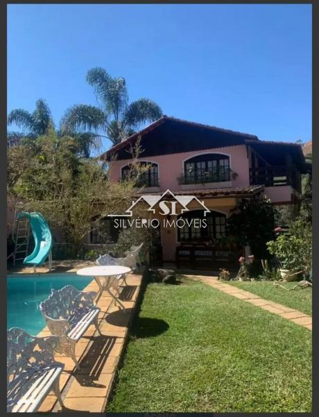 Casa em Araras - Petrópolis/RJ  - 3 Quartos