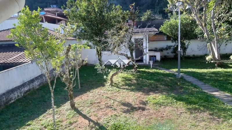 Casa à venda com 3 quartos, 170m² - Foto 4