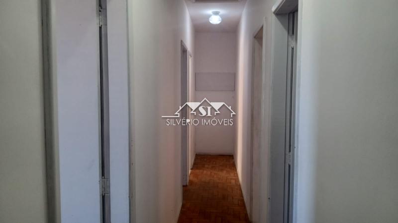 Casa à venda com 3 quartos, 170m² - Foto 8