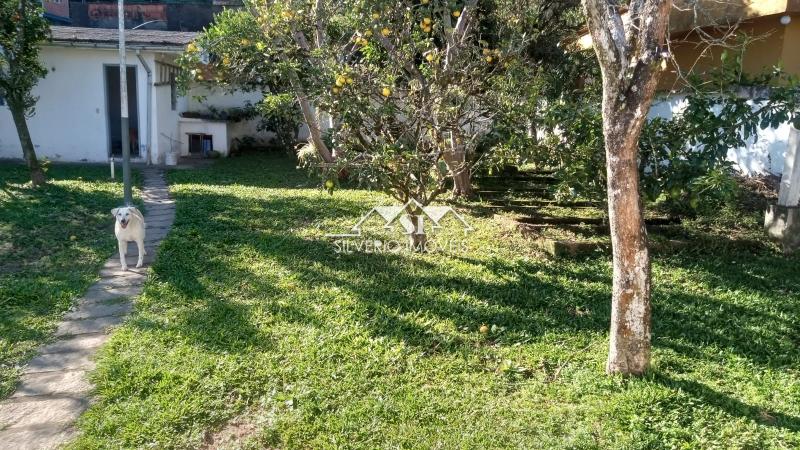 Casa à venda com 3 quartos, 170m² - Foto 2