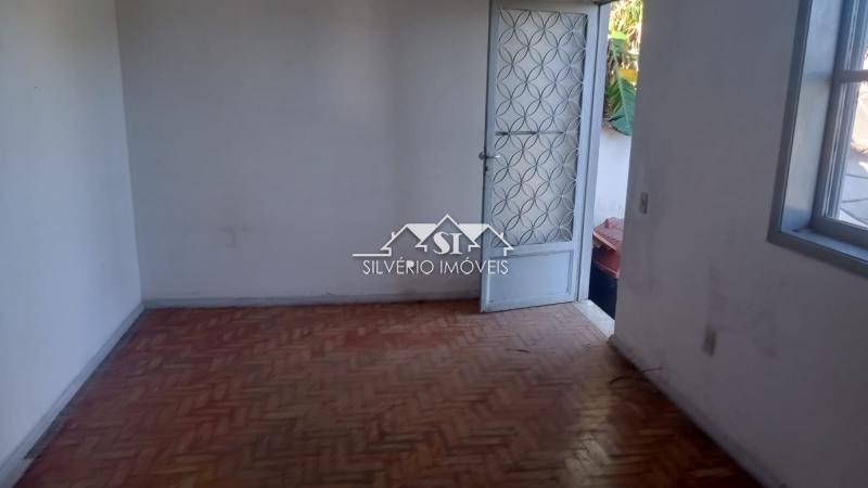 Casa à venda com 3 quartos, 170m² - Foto 9