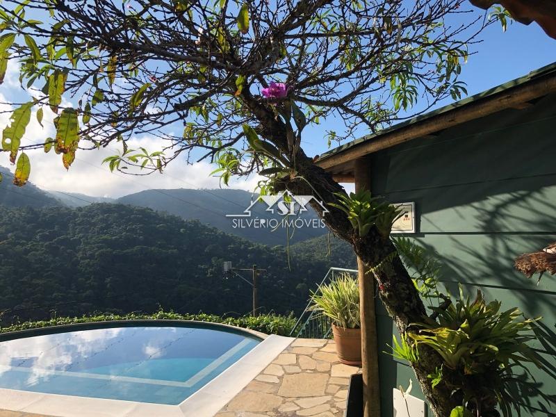 Casa à venda com 3 quartos, 240m² - Foto 3