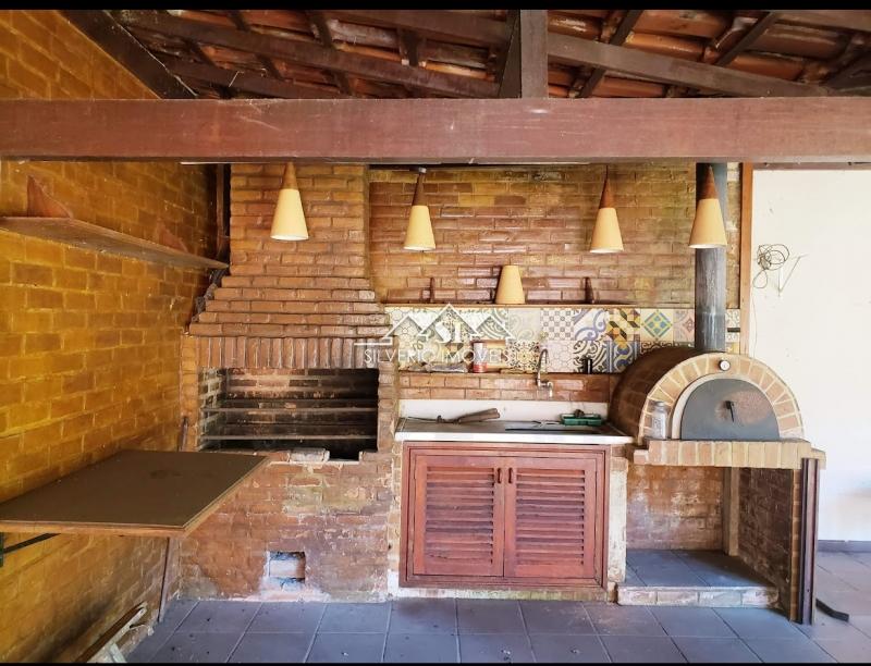 Casa à venda e aluguel com 5 quartos, 250m² - Foto 18