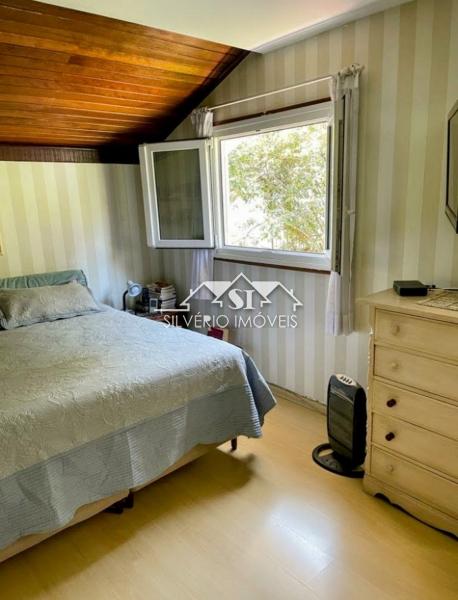 Casa à venda e aluguel com 5 quartos, 250m² - Foto 8