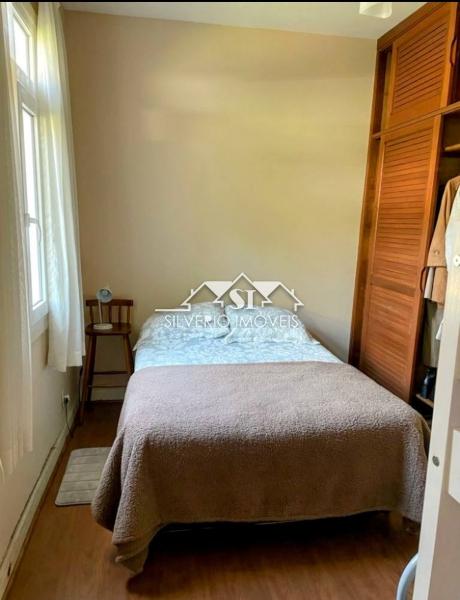 Casa à venda e aluguel com 5 quartos, 250m² - Foto 11
