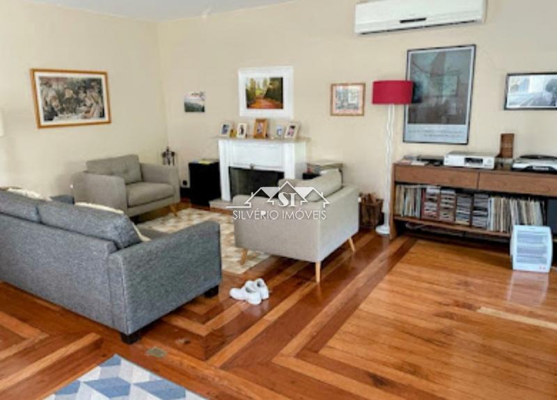 Casa à venda e aluguel com 5 quartos, 250m² - Foto 15