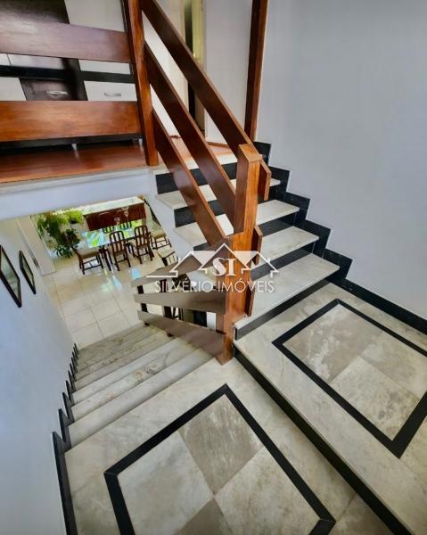 Casa à venda com 4 quartos, 260m² - Foto 4