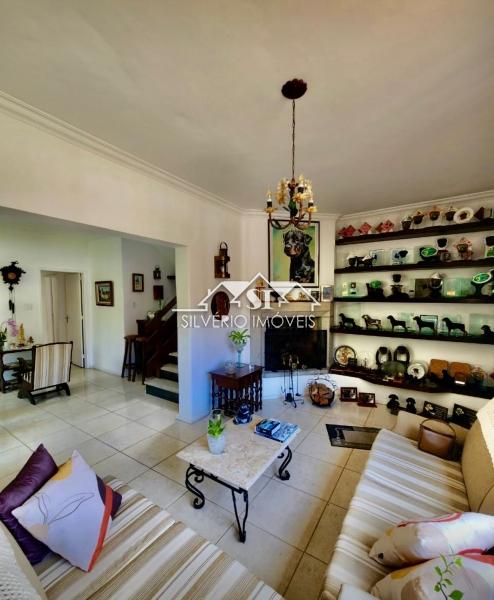 Casa à venda com 4 quartos, 260m² - Foto 6
