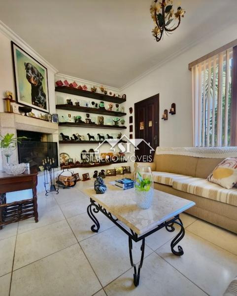 Casa à venda com 4 quartos, 260m² - Foto 7