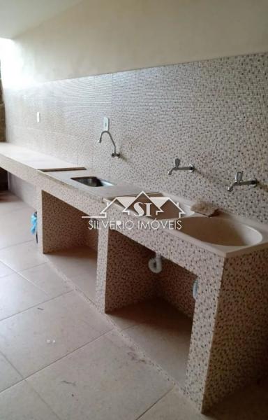 Casa à venda com 3 quartos, 180m² - Foto 14
