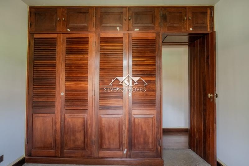 Casa à venda e aluguel com 6 quartos, 400m² - Foto 8
