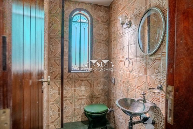 Casa à venda e aluguel com 6 quartos, 400m² - Foto 14