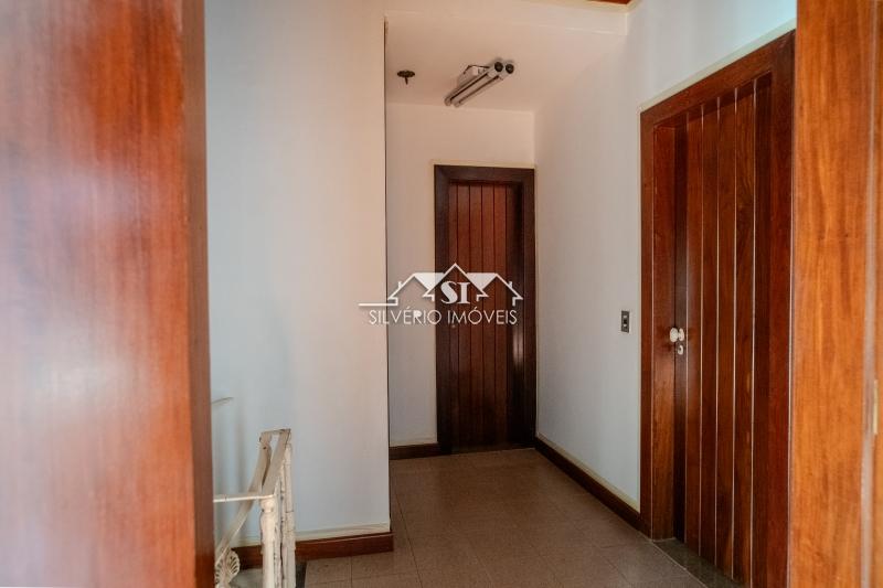 Casa à venda e aluguel com 6 quartos, 400m² - Foto 29