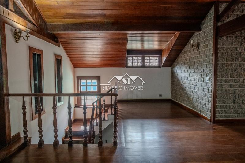 Casa à venda e aluguel com 6 quartos, 400m² - Foto 19