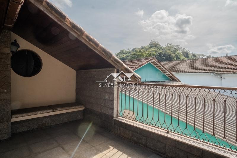 Casa à venda e aluguel com 6 quartos, 400m² - Foto 28