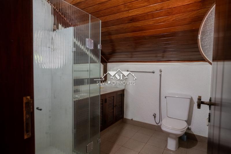 Casa à venda e aluguel com 6 quartos, 400m² - Foto 27