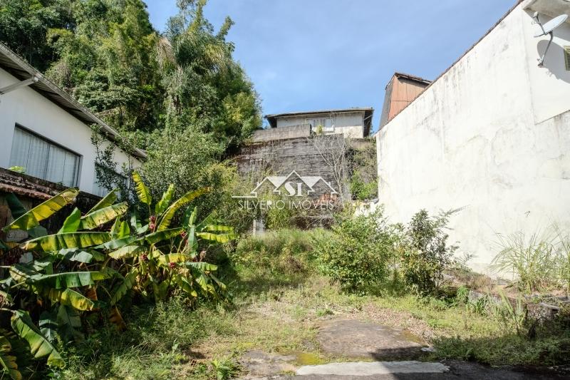 Casa à venda e aluguel com 6 quartos, 400m² - Foto 33