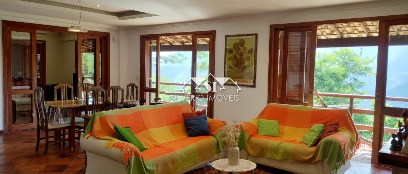 Casa à venda com 6 quartos, 304m² - Foto 6