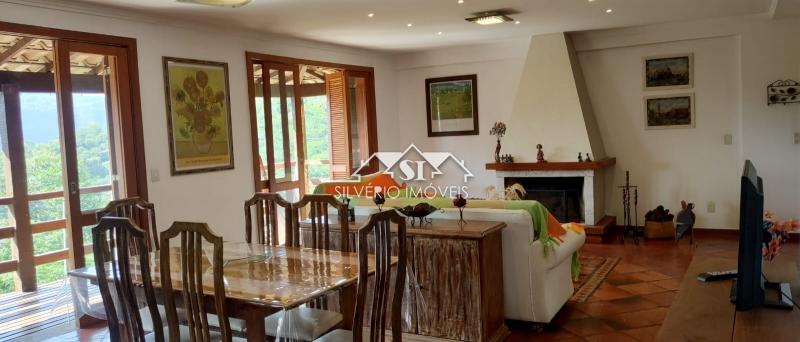 Casa à venda com 6 quartos, 304m² - Foto 7