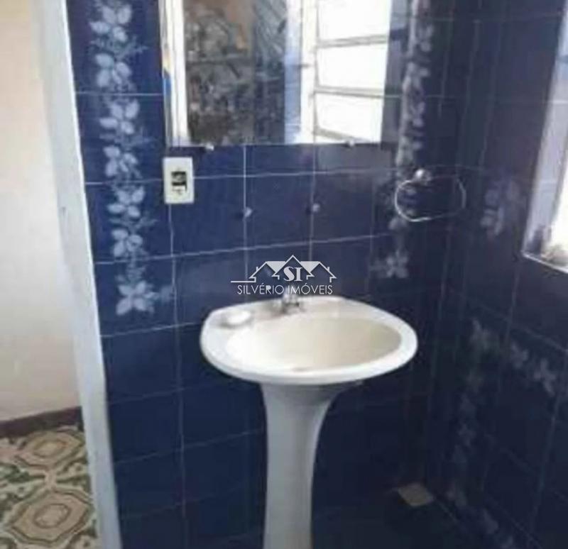 Casa à venda com 2 quartos, 100m² - Foto 8