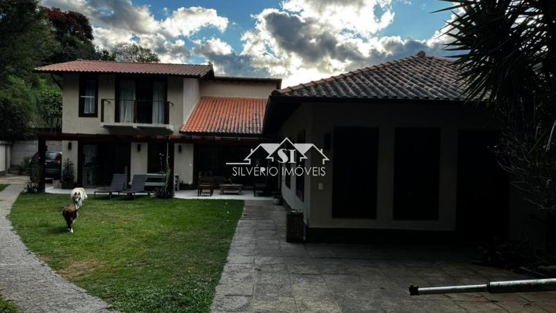 Casa à venda com 3 quartos, 205m² - Foto 13