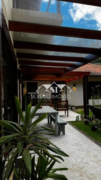 Casa à venda com 3 quartos, 205m² - Foto 11
