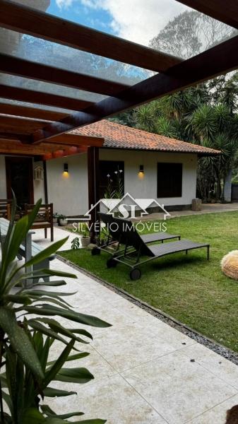 Casa à venda com 3 quartos, 205m² - Foto 12