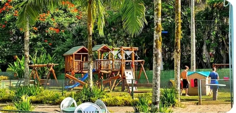 Casa para alugar com 4 quartos, 120m² - Foto 19