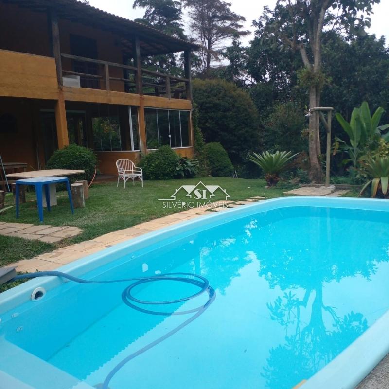 Sítio em Araras - Petrópolis/RJ  - 5 Quartos
